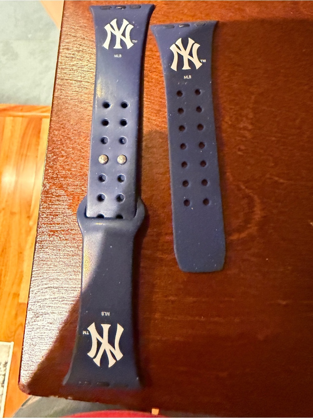 MLB New York Yankees Navy Silicone Watch Strap